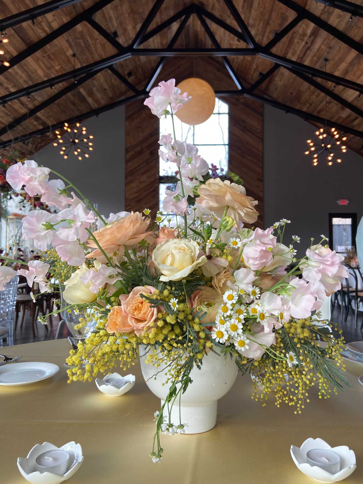 rustic and timeless floral designs for indoor venues in Columbus