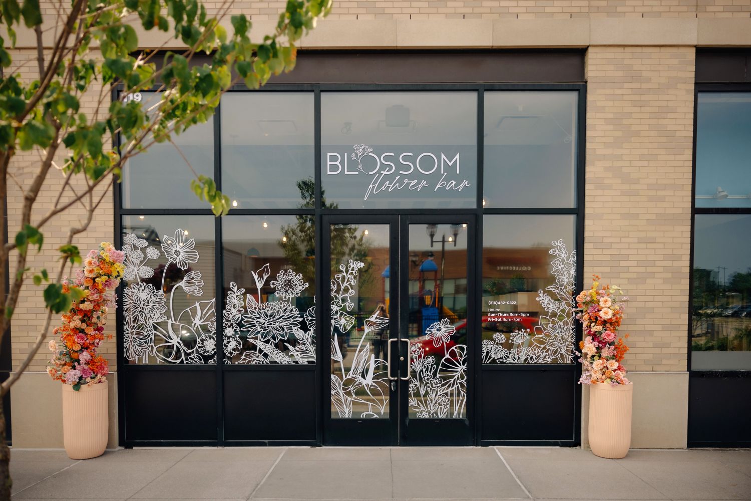 7.14.26_-_Blossom_Flower_Bar_Pinecrest_-_Petite_Session-2.jpg