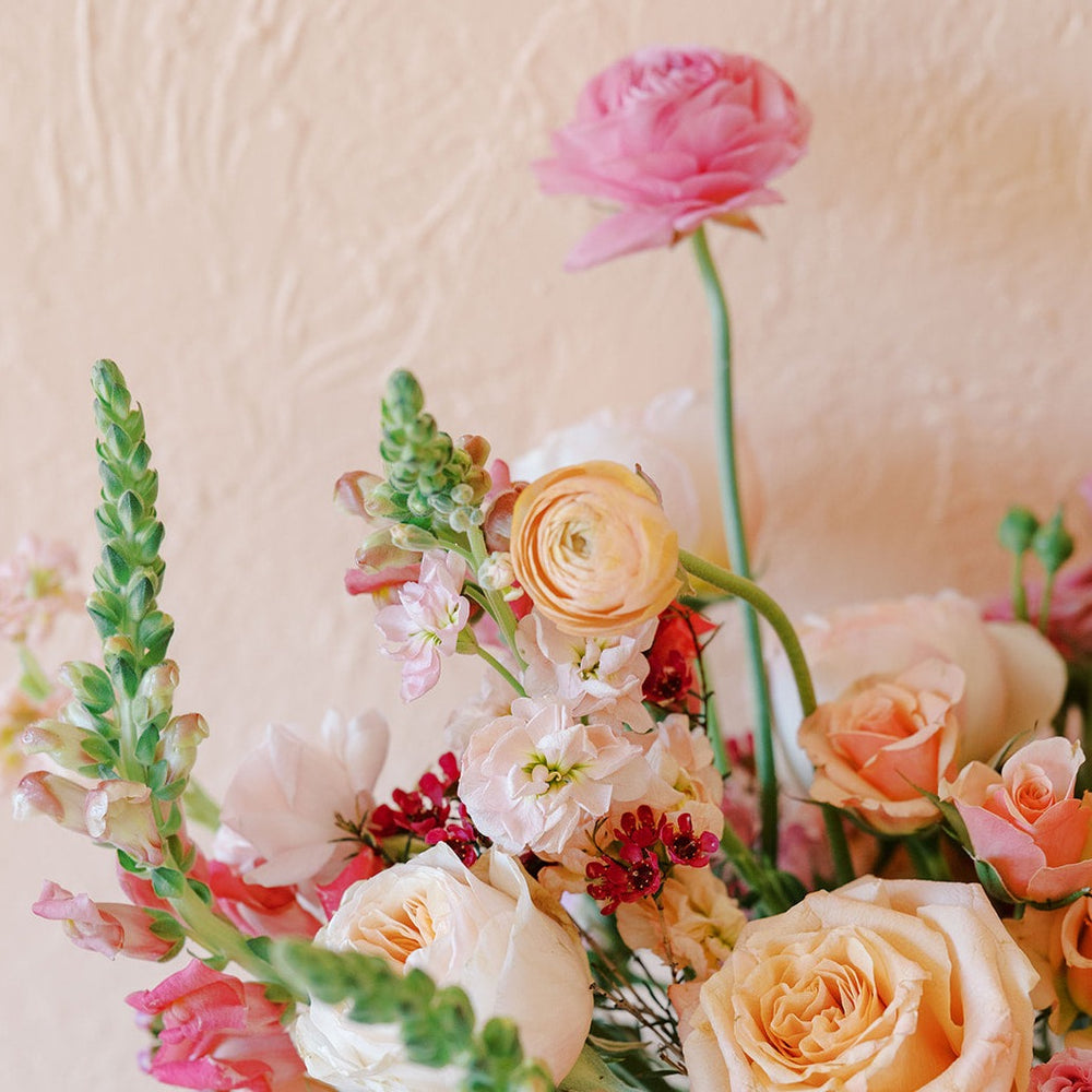 
            
                Load image into Gallery viewer, Luxe Floral Arrangement
            
        