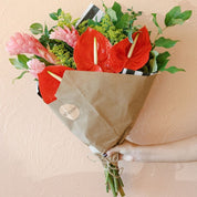 send sunshine with this wrap of vivid and bright tropical flowers