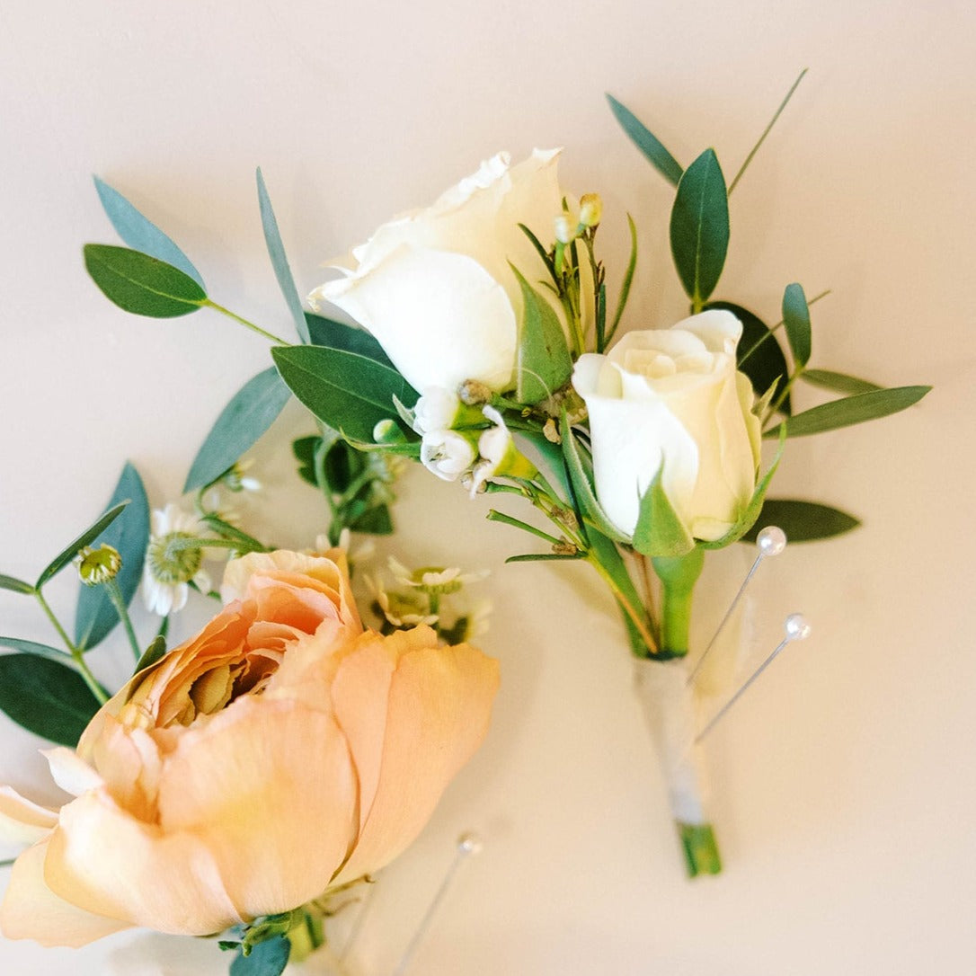 classic, timeless and elegant boutonnieres