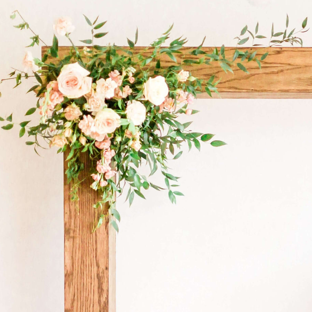 A flower adornment for your wedding altar arch