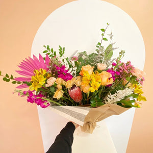 Vivid pink and yellow large bouquet