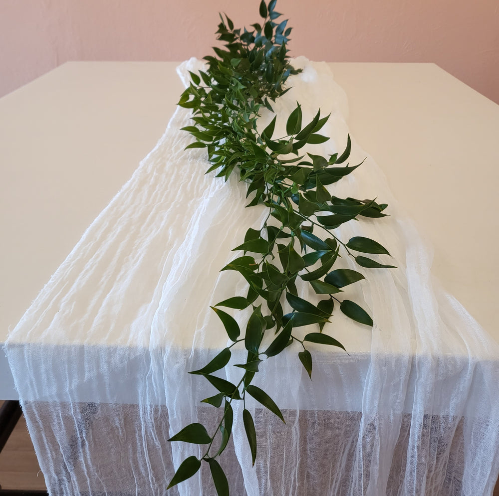 Loose greenery (for 8' table)